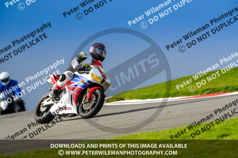 donington no limits trackday;donington park photographs;donington trackday photographs;no limits trackdays;peter wileman photography;trackday digital images;trackday photos